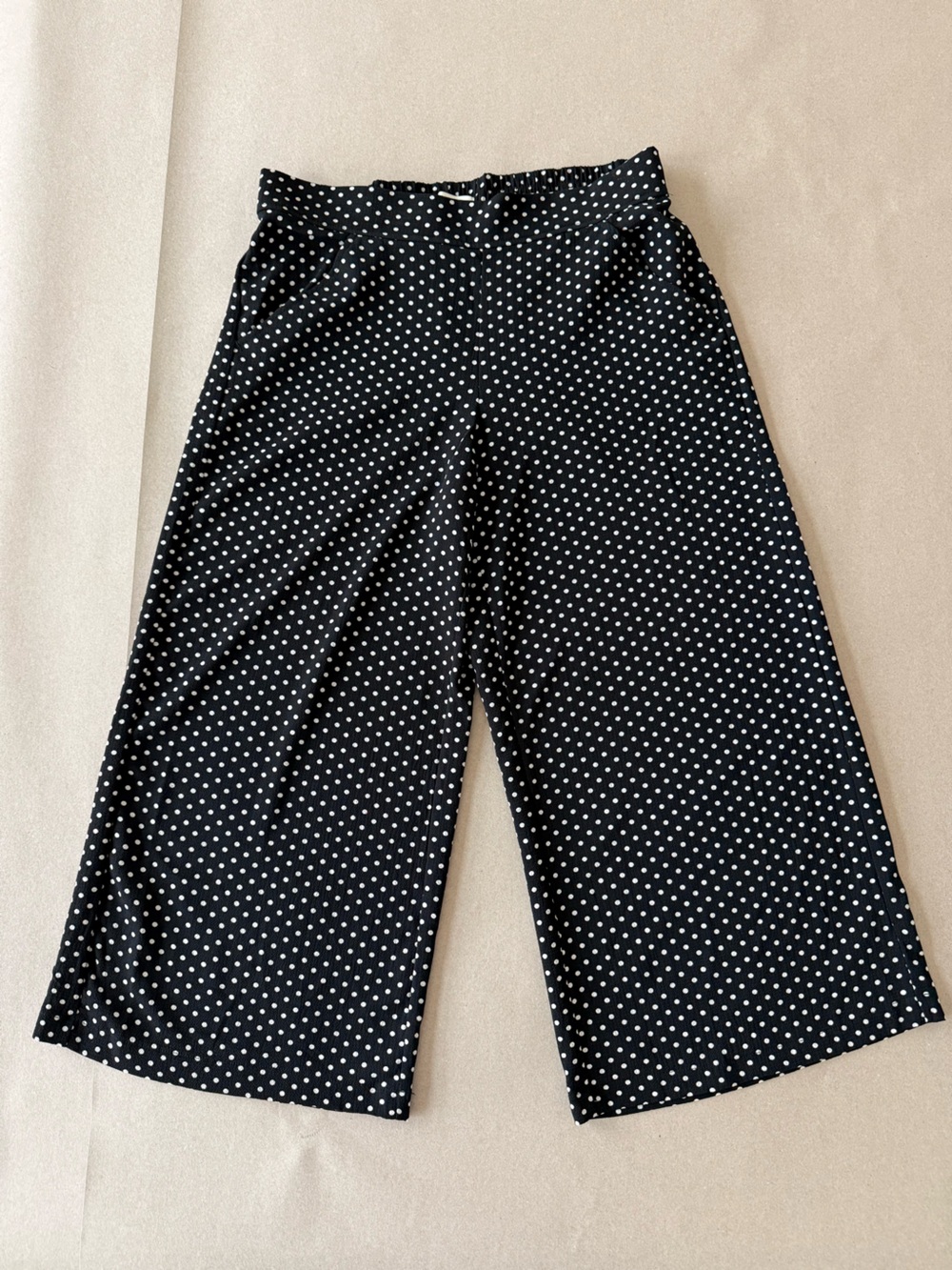 Max Studio — NWOT Black Flowy Pants with White Polka Dots — Size L